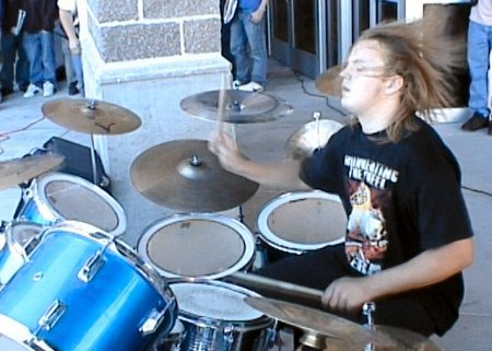 bettys-drummer