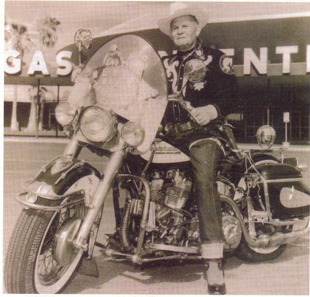 Woody on his "Atomic Chief" ....