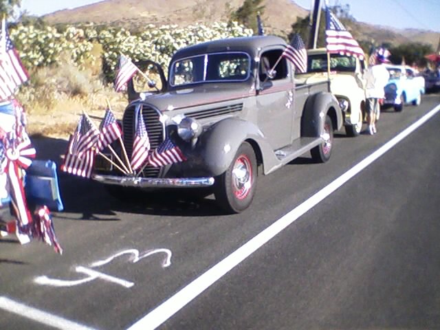 1938-ford-on-the-4th