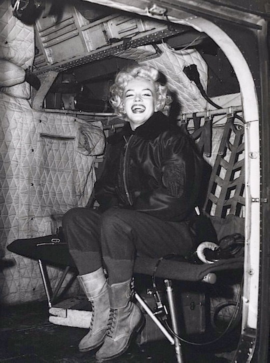 Luckybastards Blog Archive Marilyn Monroe Visiting Us Troops In Korea 1954 She Took 5888